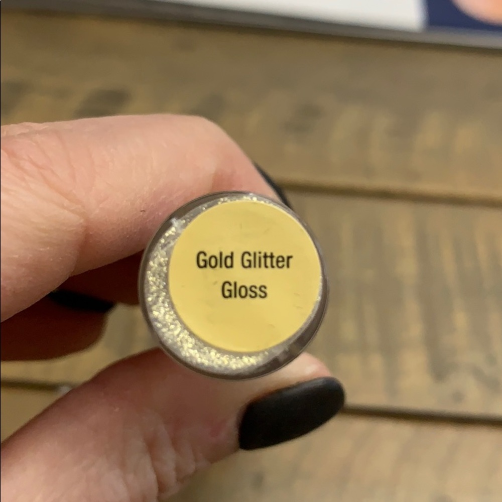 NEW!! LipSense Gloss!